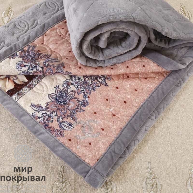 Покрывало на кровать Chanel