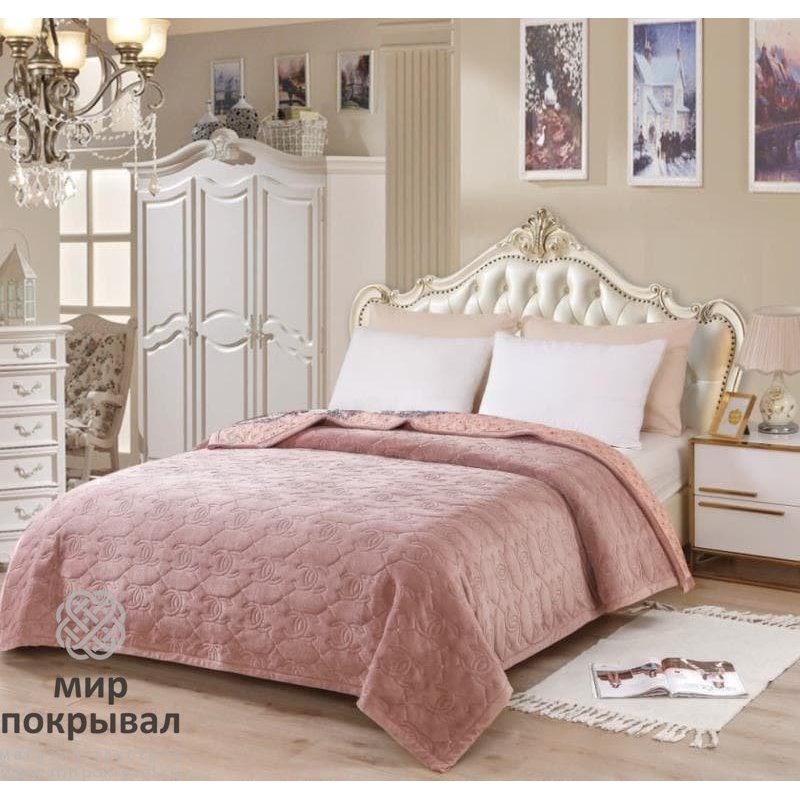 Покрывало на кровать Chanel
