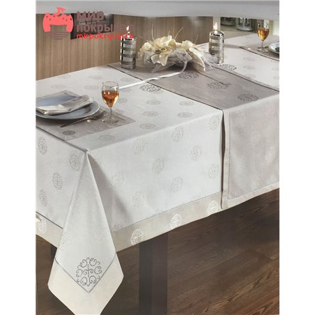 Скатерть с салфетками Maison D'or Baroque 3 -w/crystal silver lurex